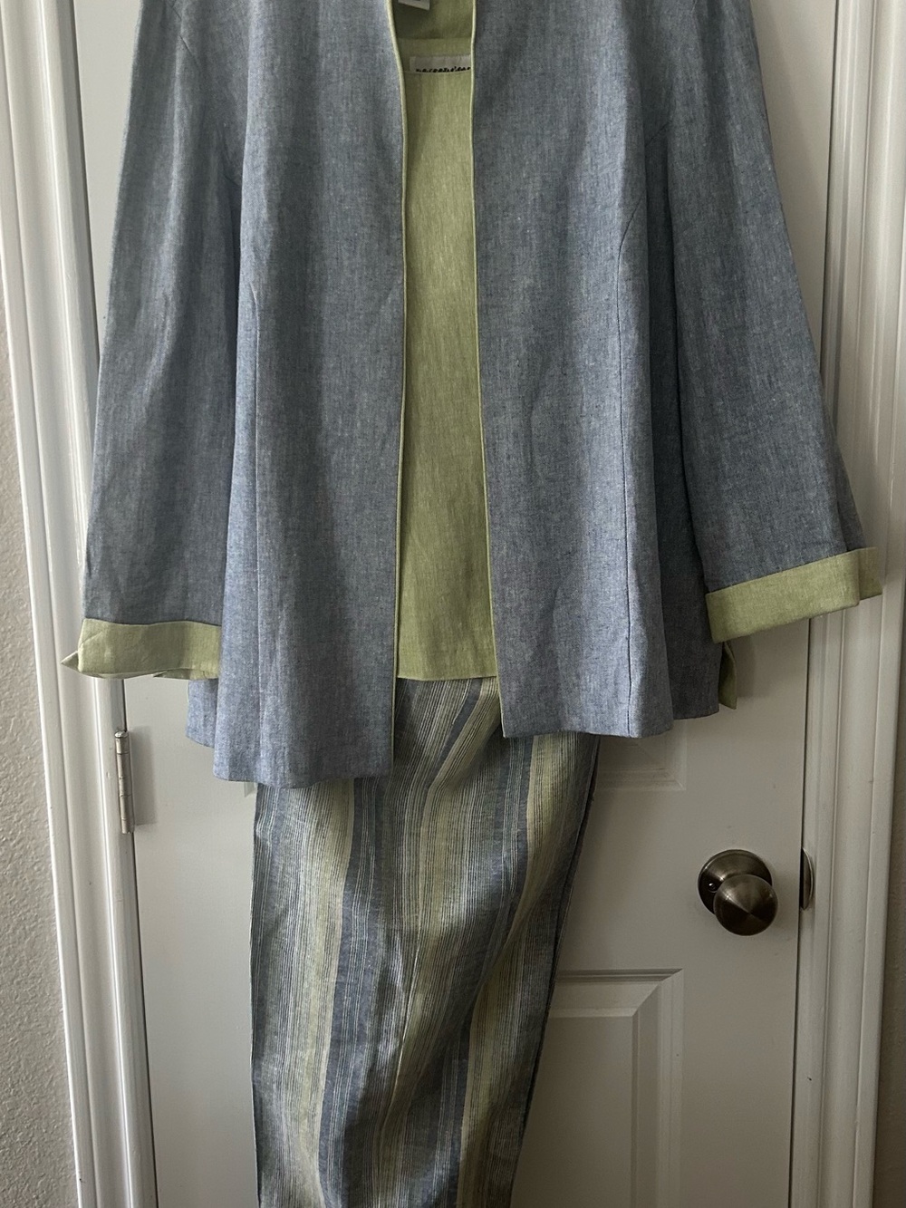 Perceptions Pantsuit 3-Piece Light Blue/ Pale Green